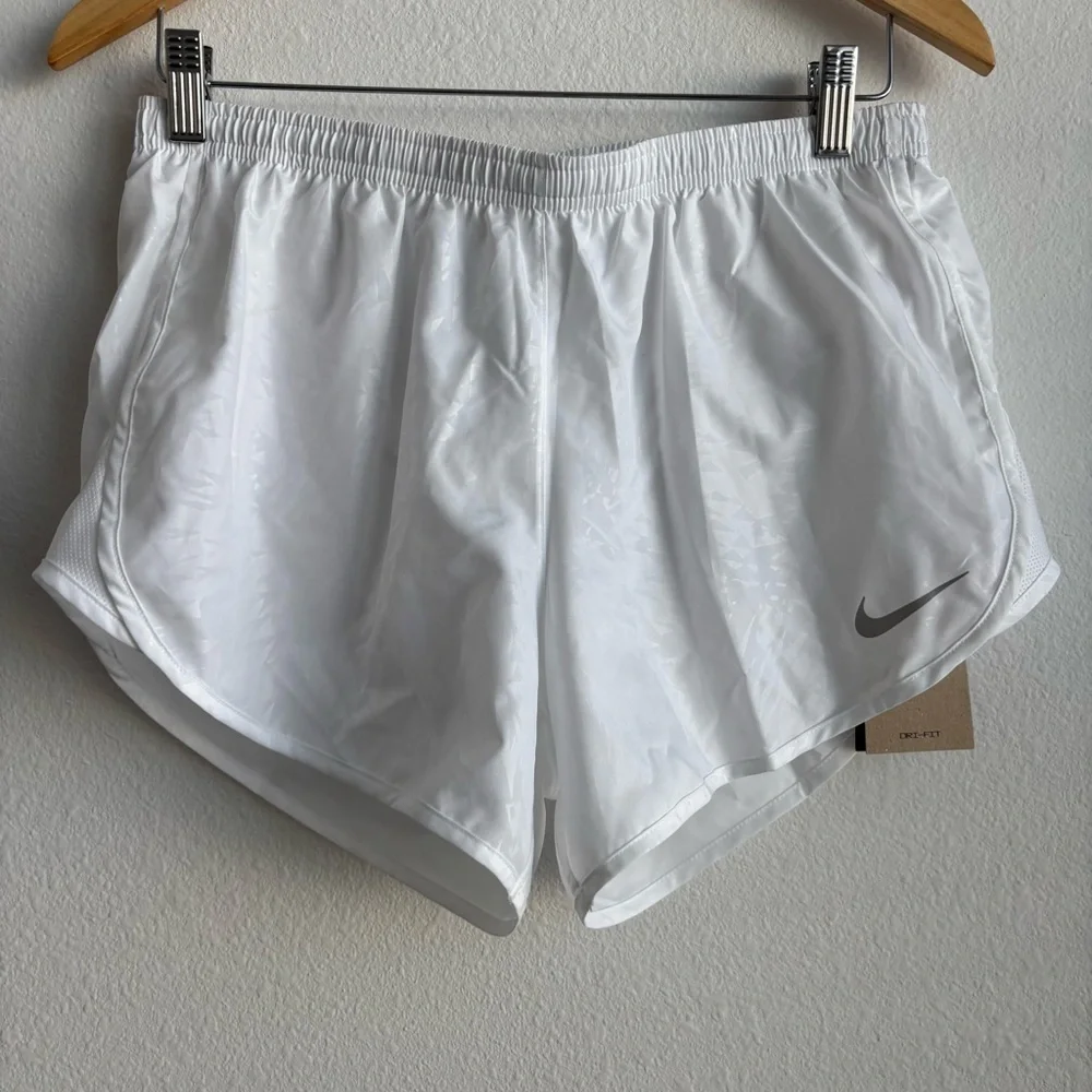NWT Nike Dri-Fit Tempo Running White Drawstring Swoosh Lined Logo Shorts